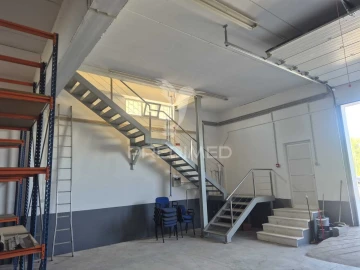 Armazém para Arrendamento em São João das Lampas e Terrugem