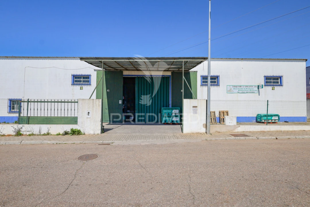 Armazém para Venda em Estremoz (Santa Maria e Santo André) Foto 2