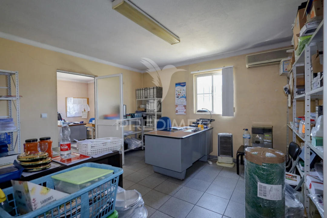 Armazém para Venda em Estremoz (Santa Maria e Santo André) Foto 10