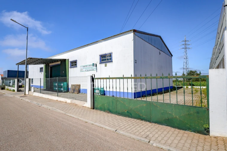 Armazém para Venda em Estremoz (Santa Maria e Santo André) Foto 3
