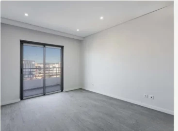 Apartamento T3 para Venda em Quelfes