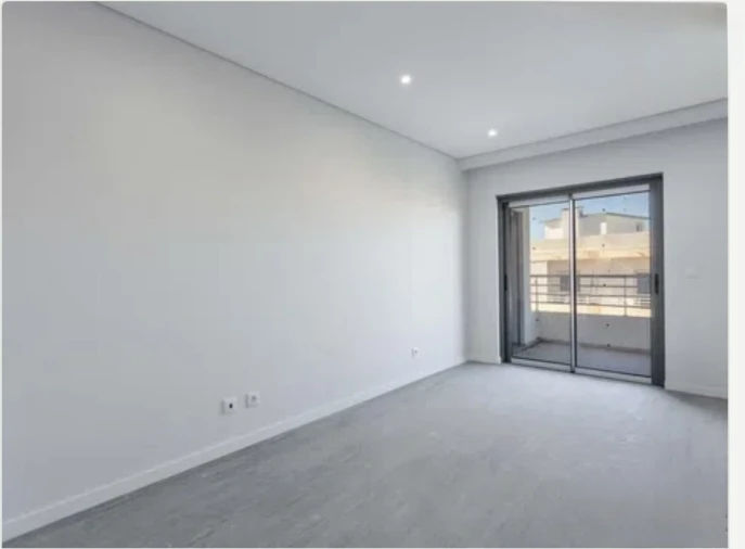 Apartamento T3 para Venda em Quelfes Foto 13