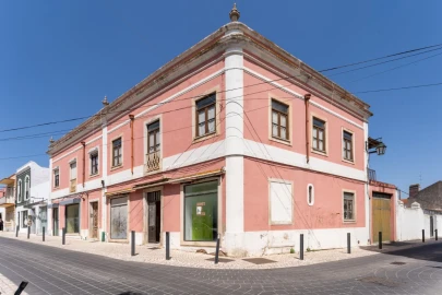 Prédio para Venda em Cartaxo e Vale da Pinta