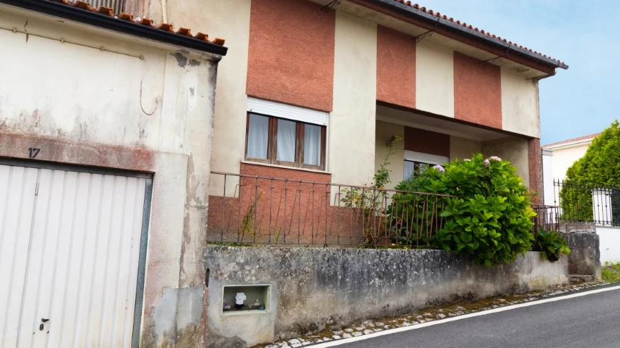 Moradia T3 para Venda em Portunhos e Outil