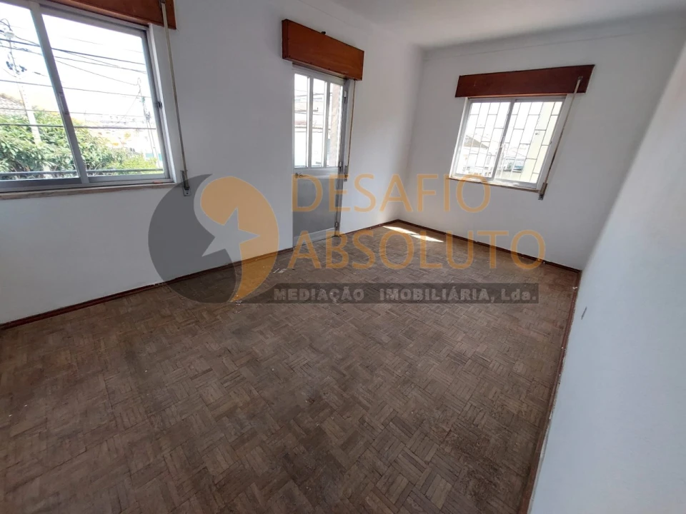 Moradia T3 para Venda em Quinta do Conde Foto 1