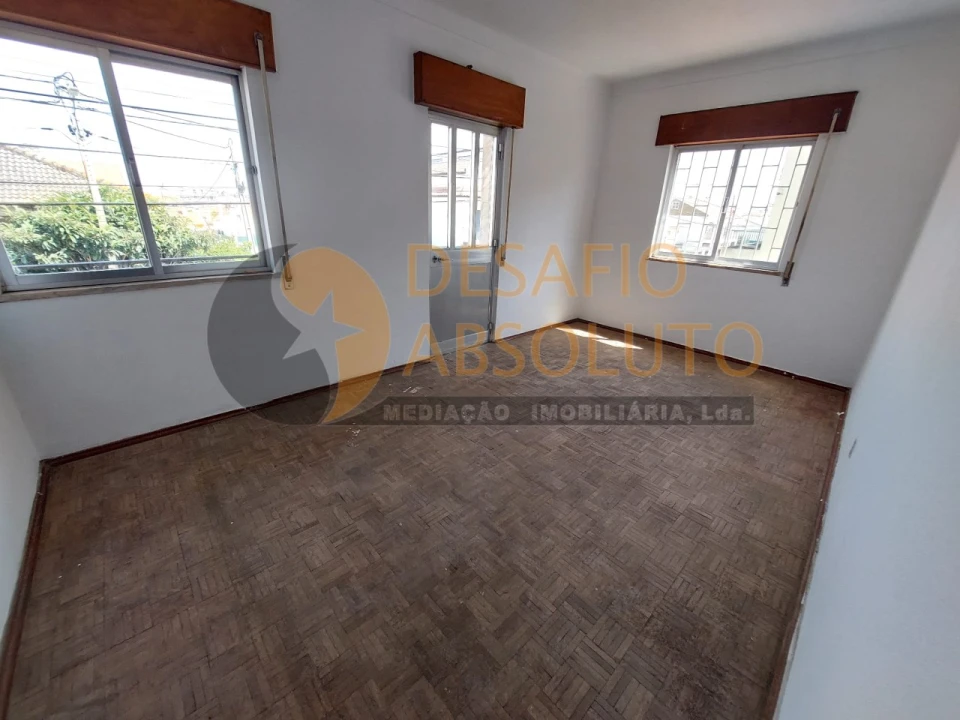 Moradia T3 para Venda em Quinta do Conde Foto 2
