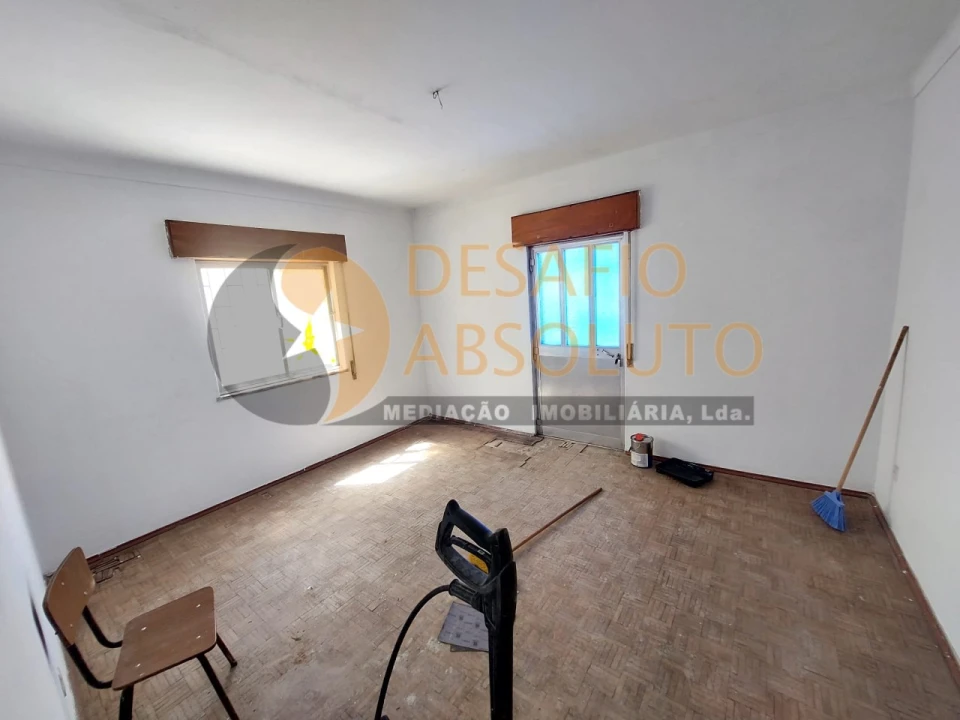 Moradia T3 para Venda em Quinta do Conde Foto 7
