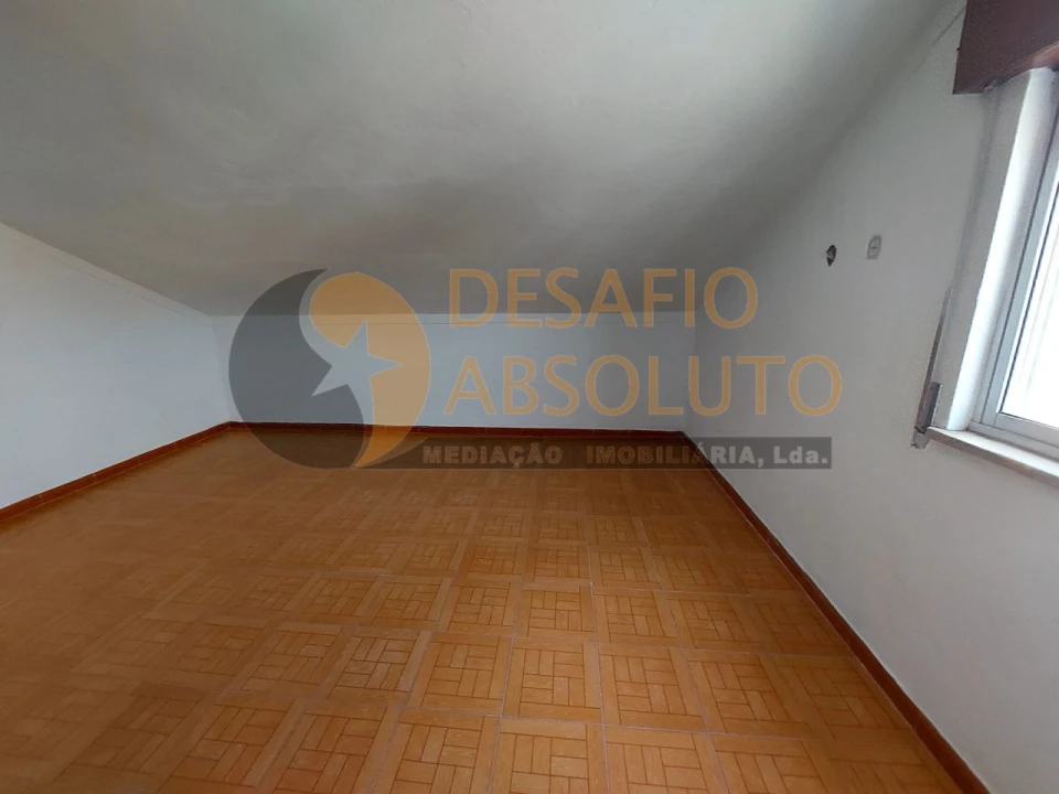 Moradia T3 para Venda em Quinta do Conde Foto 18