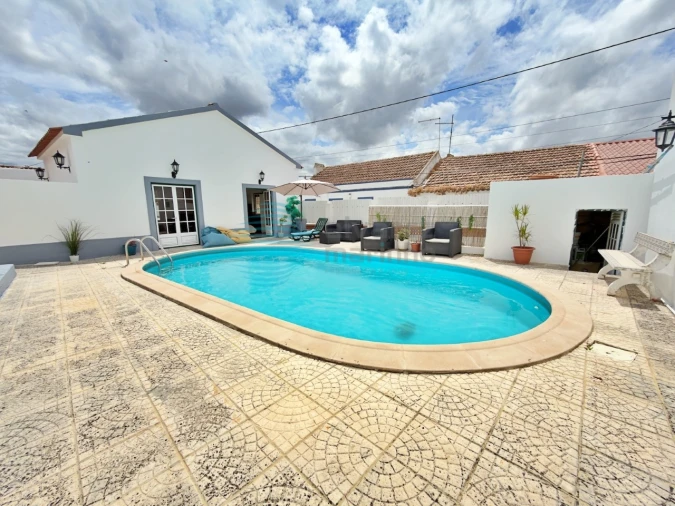 Moradia T4 para Venda em Santa Maria, São Pedro e Matacães Foto 28