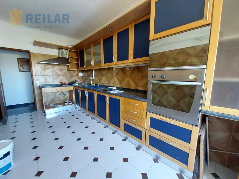 Apartamento T3 para Arrendamento em Santa Iria de Azoia, São João da Talha e Bobadela Foto 3