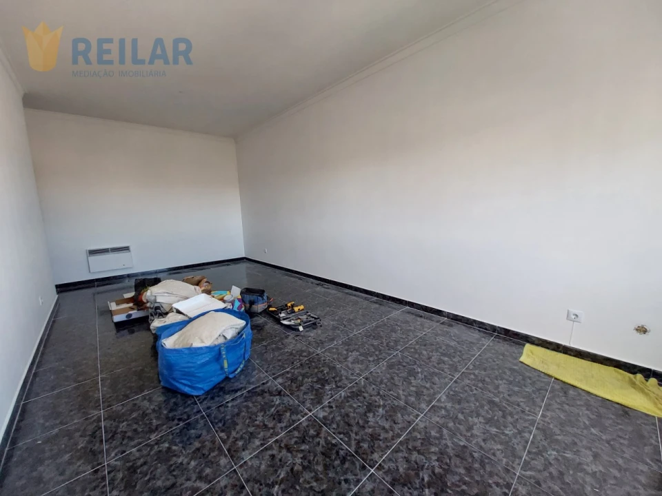 Apartamento T3 para Arrendamento em Santa Iria de Azoia, São João da Talha e Bobadela Foto 5
