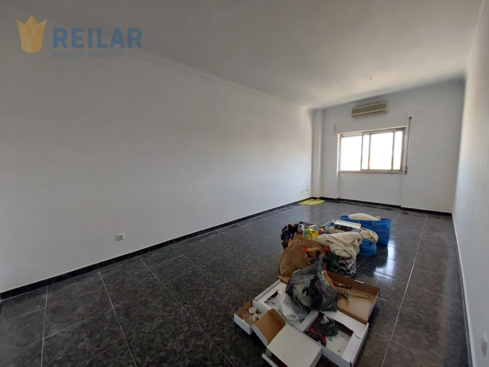Apartamento T3 para Arrendamento em Santa Iria de Azoia, São João da Talha e Bobadela Foto 6