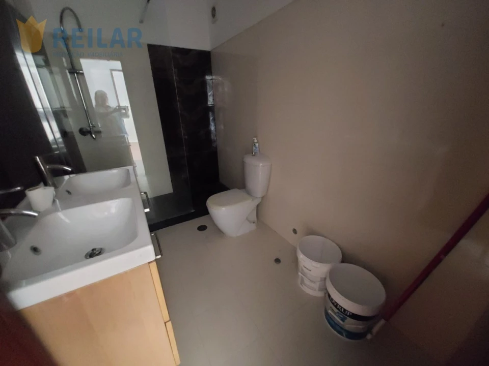 Apartamento T3 para Arrendamento em Santa Iria de Azoia, São João da Talha e Bobadela Foto 13