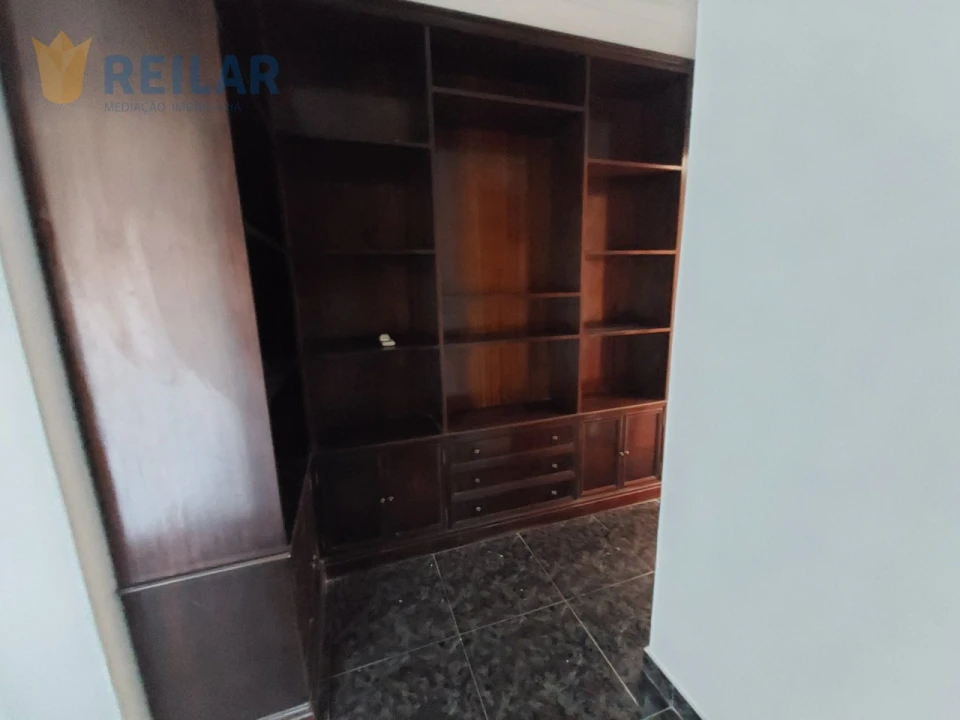 Apartamento T3 para Arrendamento em Santa Iria de Azoia, São João da Talha e Bobadela Foto 16
