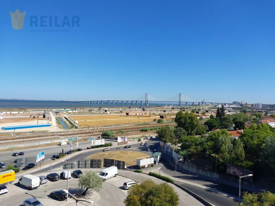 Apartamento T3 para Arrendamento em Santa Iria de Azoia, São João da Talha e Bobadela Foto 20