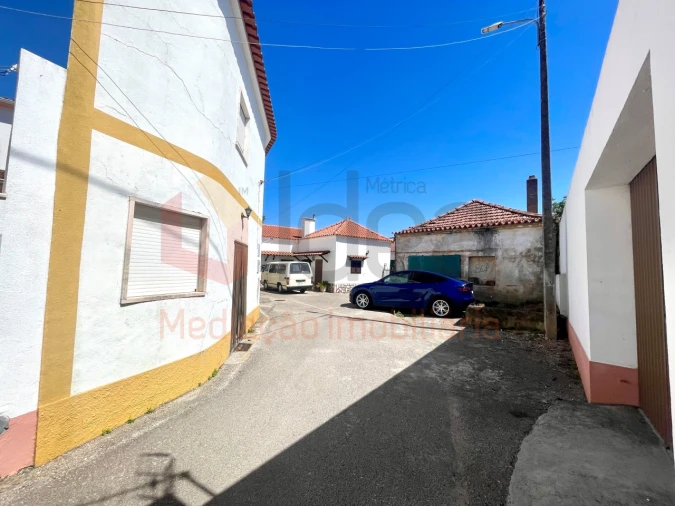 Moradia T2 para Venda em Ventosa Foto 2