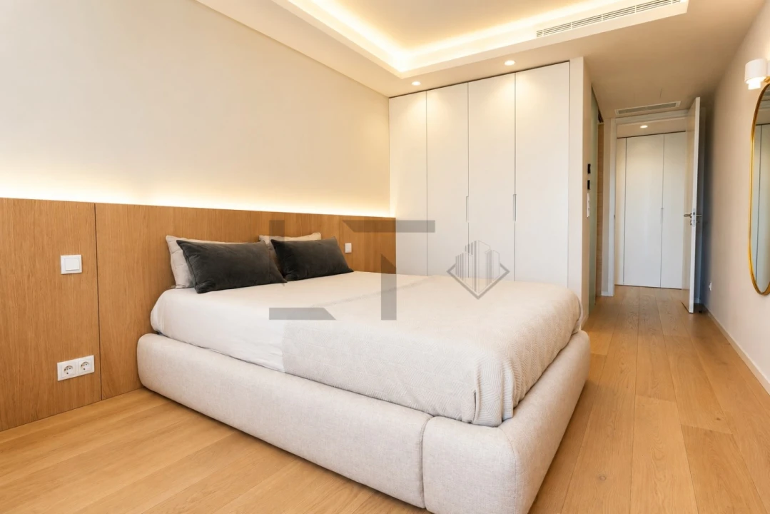 Apartamento T3 para Venda em Santo António Foto 28