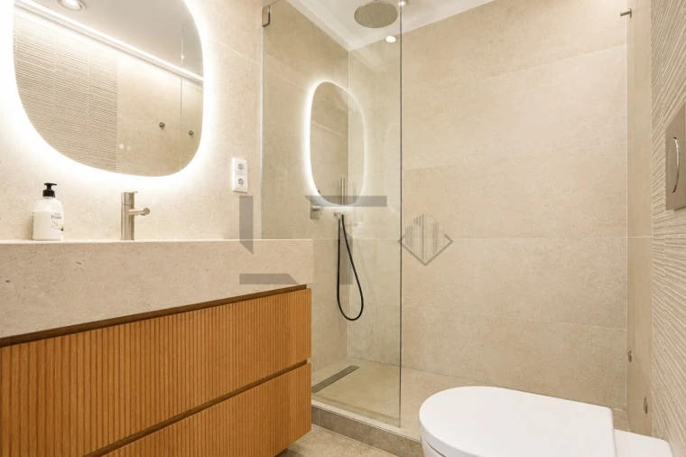 Apartamento T3 para Venda em Santo António Foto 30