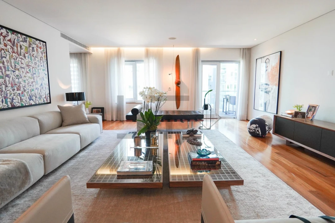 Apartamento T5 para Venda em Avenidas Novas Foto 4