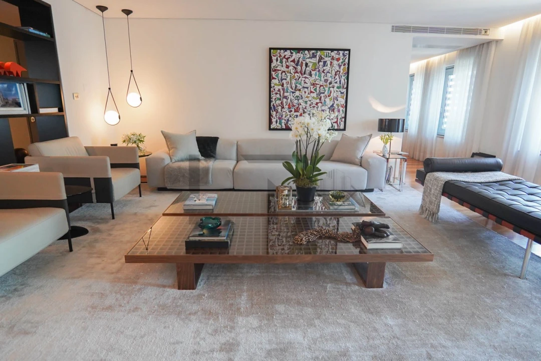 Apartamento T5 para Venda em Avenidas Novas Foto 10