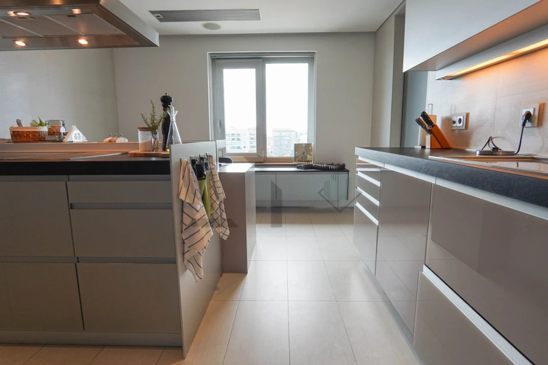 Apartamento T5 para Venda em Avenidas Novas Foto 40