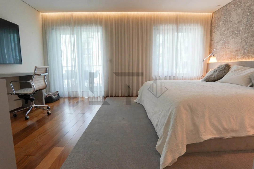 Apartamento T5 para Venda em Avenidas Novas Foto 48