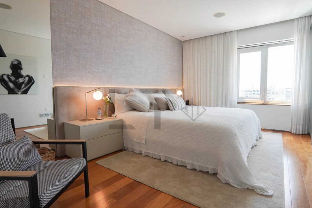 Apartamento T5 para Venda em Avenidas Novas Foto 68