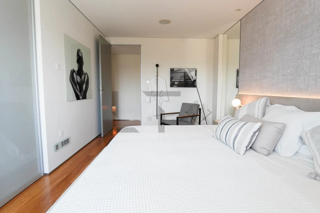 Apartamento T5 para Venda em Avenidas Novas Foto 69