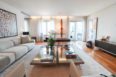 Apartamento T5 para Venda em Avenidas Novas