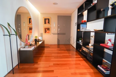 Apartamento T5 para Venda em Avenidas Novas