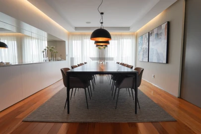 Apartamento T5 para Venda em Avenidas Novas