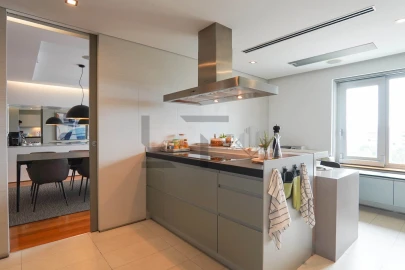 Apartamento T5 para Venda em Avenidas Novas