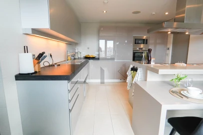 Apartamento T5 para Venda em Avenidas Novas