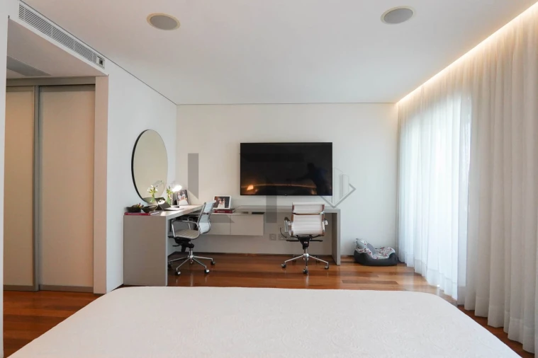 Apartamento T5 para Venda em Avenidas Novas Foto 50