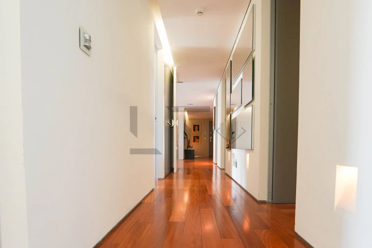 Apartamento T5 para Venda em Avenidas Novas Foto 72