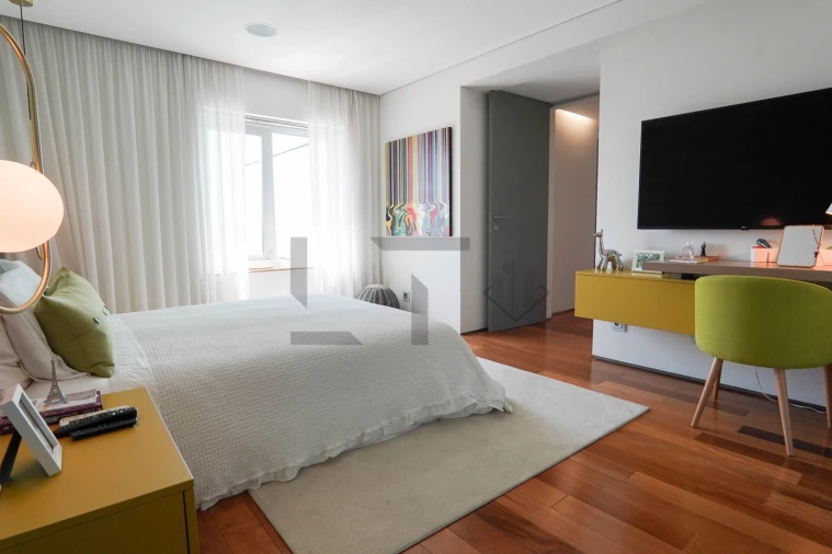 Apartamento T5 para Venda em Avenidas Novas Foto 82