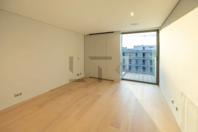 Apartamento T4 para Venda em Avenidas Novas