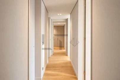 Apartamento T4 para Venda em Avenidas Novas