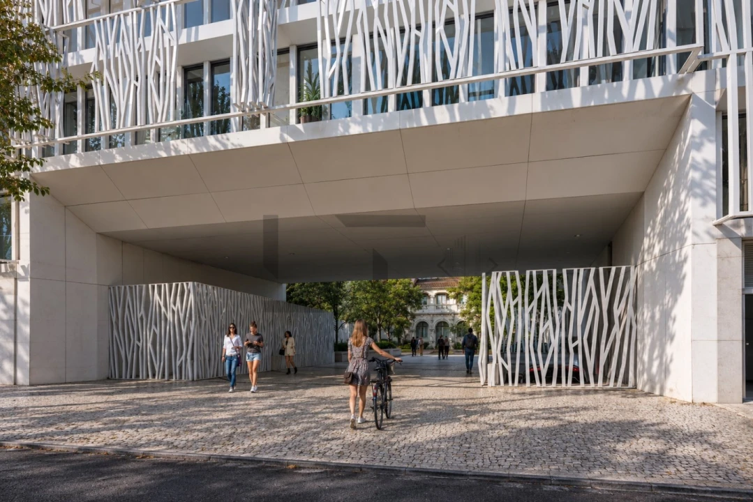 Apartamento T4 para Venda em Algés, Linda-A-Velha e Cruz Quebrada-Dafundo Foto 3