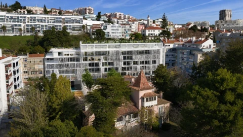 Apartamento T4 para Venda em Algés, Linda-A-Velha e Cruz Quebrada-Dafundo