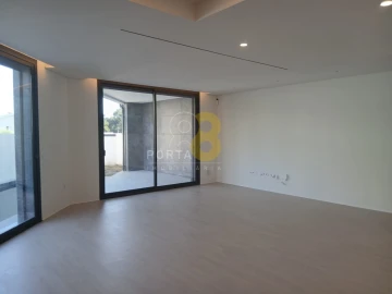 Moradia T4 para Venda em Madalena