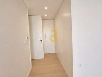 Moradia T4 para Venda em Madalena