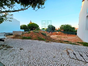 Terreno para Venda em Tavira (Santa Maria e Santiago)