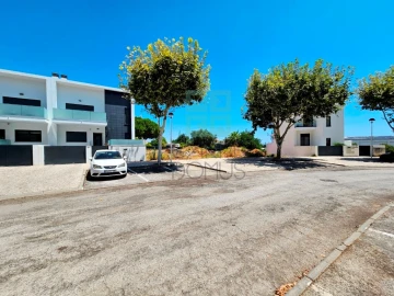 Terreno para Venda em Tavira (Santa Maria e Santiago)