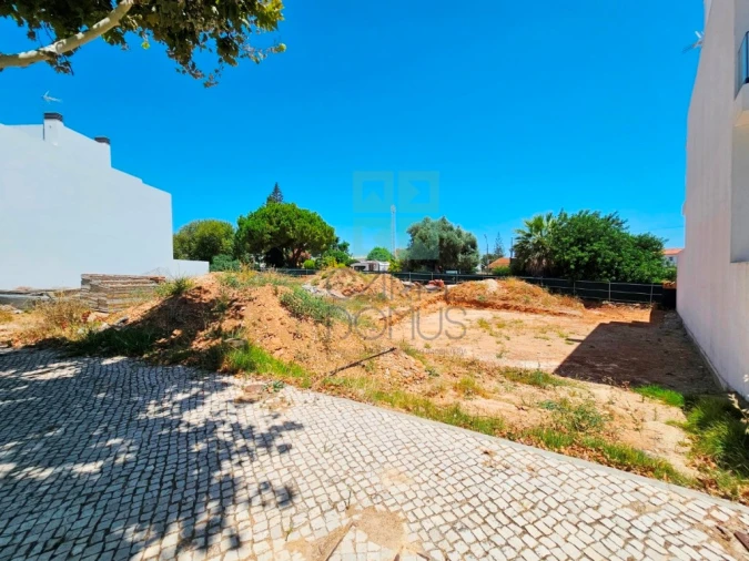 Terreno para Venda em Tavira (Santa Maria e Santiago) Foto 2