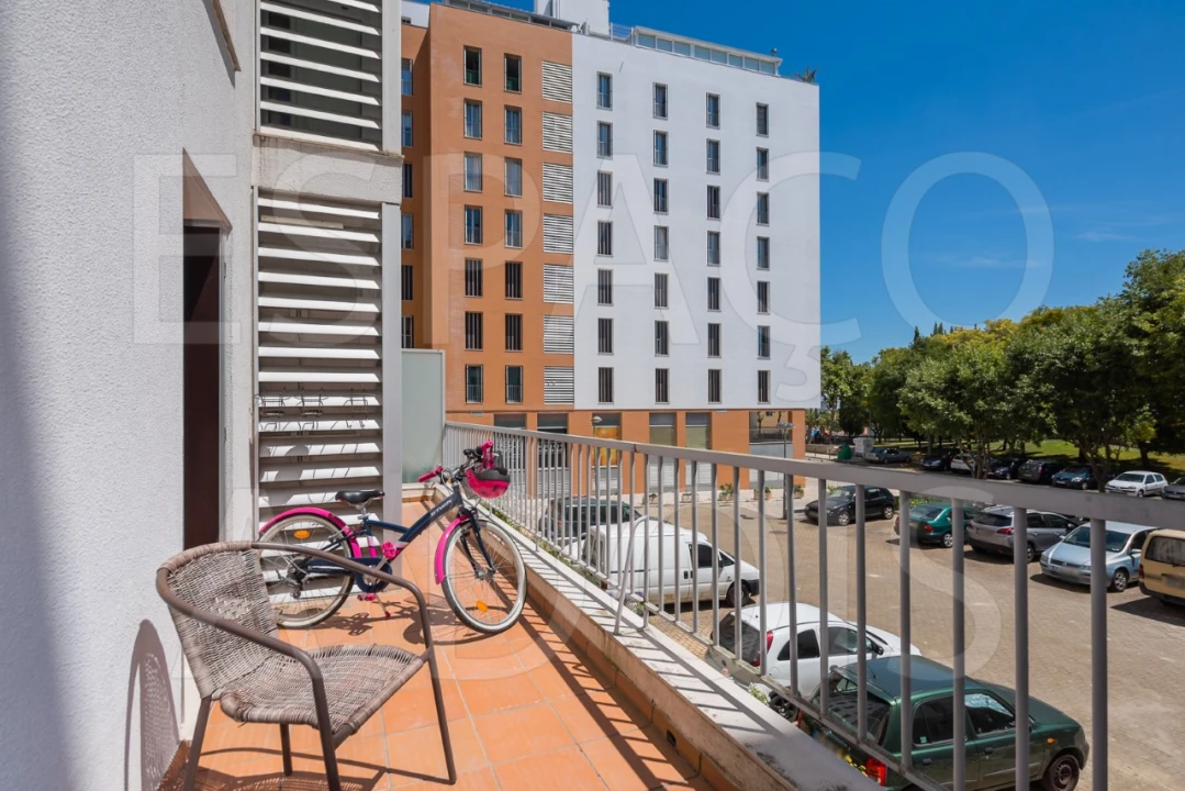 Apartamento T3 para Venda em Marvila Foto 1