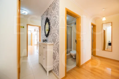 Apartamento T3 para Venda em Marvila