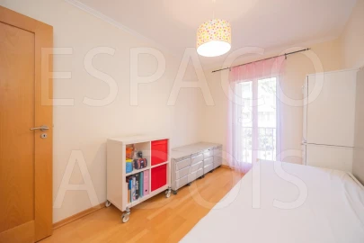 Apartamento T3 para Venda em Marvila