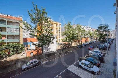 Apartamento T3 para Venda em Marvila