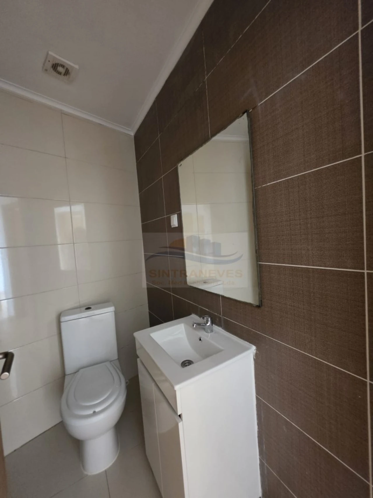 Apartamento T3 para Venda em Venteira Foto 6